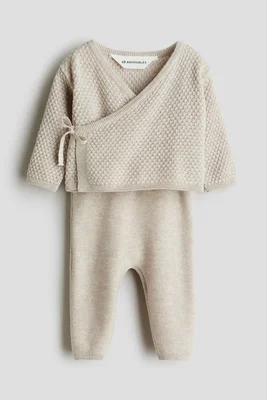 2-teiliges Set aus Strickjacke und Hose