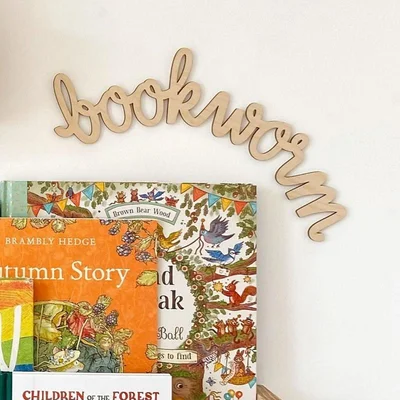 Autumns Corner Bookworm Wall Sign