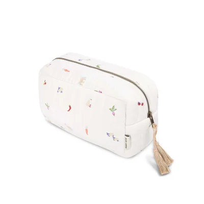 Avery Row Wash Bag - Little Farm