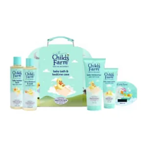 Childs Farm Baby Suitcase Gift, Bubble Bath (250ml), Shampoo & Body Wash (250ml), Moisturiser (200ml) & Nappy Cream (100ml) - Default