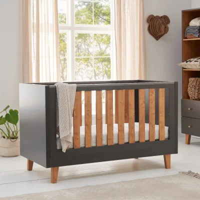 Como Cot Bed