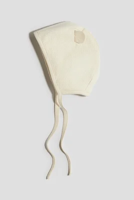 Ear-appliqué cotton bonnet