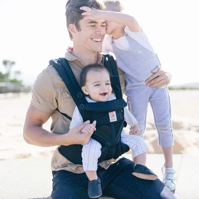 Ergobaby Baby Carrier, 4-Position Omni 360 Cool Air Mesh for Newborn to Toddler (0-3 yrs), Ergonomic Child Carrier & Backpack, Pearl Grey — image 16