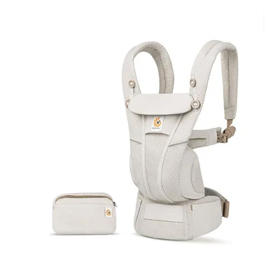 Ergobaby Omni Breeze Baby Carrier for Newborns, from Birth to 20.4 kg, 4 Positions, SoftFlex Mesh, Ergonomic Baby Front-Inward and Back Carry Position, Midnight Blue - Natural Beige