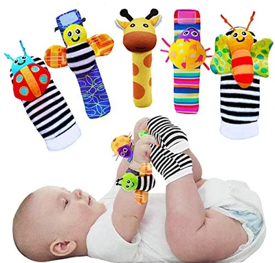 Foot Finders & Wrist Rattles for Infants - Developmental Texture Toys for Babies - Infant Socks & Baby Wrist Rattle - Newborn Toys for Girls Boys 0-3 3-6 6-9 Months - multicolored