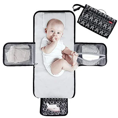 Lekebaby Tragbare Wickelunterlage mit Feuchttuch-Tasche und Kopfkissen