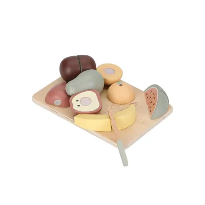 Little Dutch Slicing Fruit