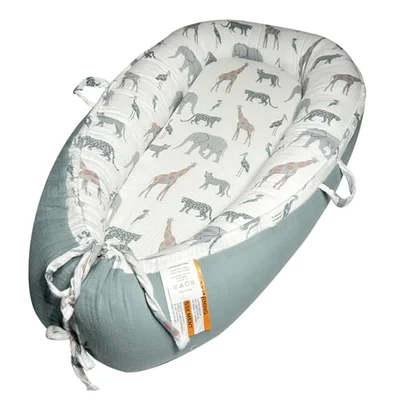 Little Grape Land Baby Nest Pod 90×65 cm, Reversible Double-Sided Muslin, Newborn Lounger 0–24 Months, 360° Bumper, Adjustable Ties, Portable Handles, Machine Washable, Safari