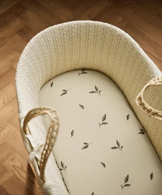 Little Green Sheep Moses Basket Sheets (Pack of 2) Truffle - Leaf Print / Moses