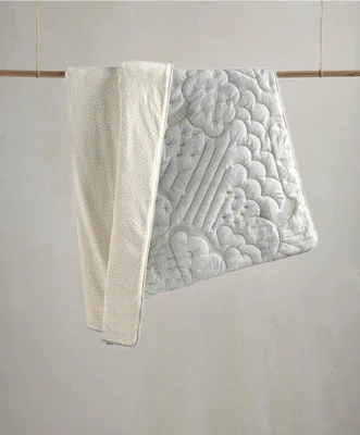 Dream Upon A Cloud Quilt