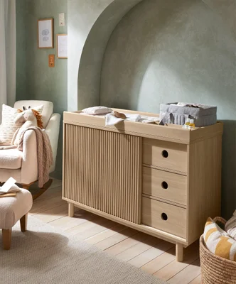 Oska Wide Dresser Changer - Oak