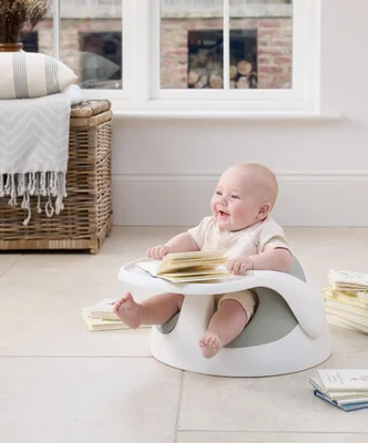 Snug Floor Seat with Activity Tray