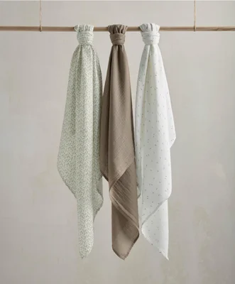 Welcome to the World Muslin Squares