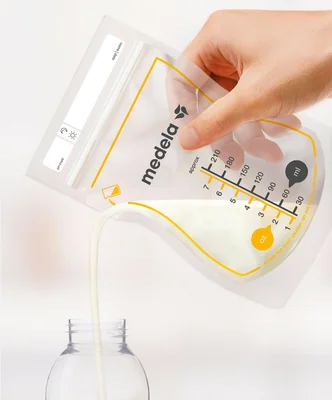 Medela Easy Pour Breastmilk Storage Bags, Pack of 50