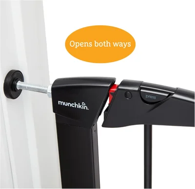 Munchkin Stair Gate Maxi Secure Toddler & Baby Gate 76-82cm extends up to 117cm with separately sold extensions | Pressure Fit Baby Safety & Dog Gate for Doorways | No-Screw Install Child Gate, White β image 2