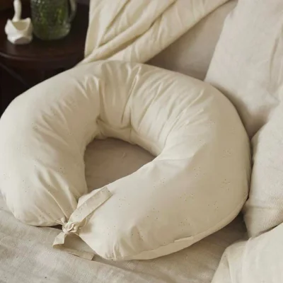 Nursing Pillow Wild Chamomile