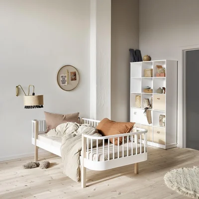 Oliver Furniture Wood Original Day Bed