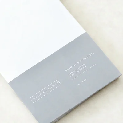 Premium Organic 100% Cotton Fitted Sheet to fit Maxi-Cosi Iora Air – 82 x 50cm