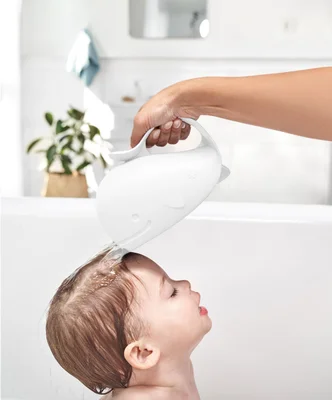 SkipHop Moby Bath Rinser - White