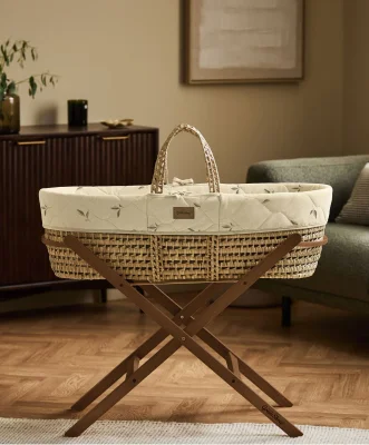 Snuz Little Green Sheep Moses Basket Stand - Natural