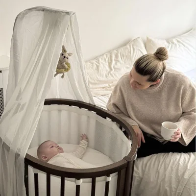 Stokke® Sleepi™ V3 Mini Crib - Warm Brown — image 3