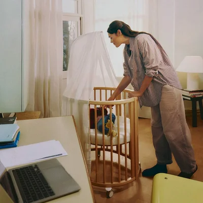 Stokke® Sleepi™ V3 Mini Crib - Warm Brown — image 4