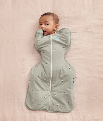 Swaddle Up⢠2.5 TOG Cotton Olive Bees - Small (8-13lbs) / Olive