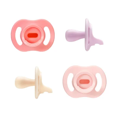 Tommee Tippee Breast-Like Dummy, 0-6m, 4-Pack, Lightweight, One-Piece Silicone Soother, Symmetrical Teat - Pink